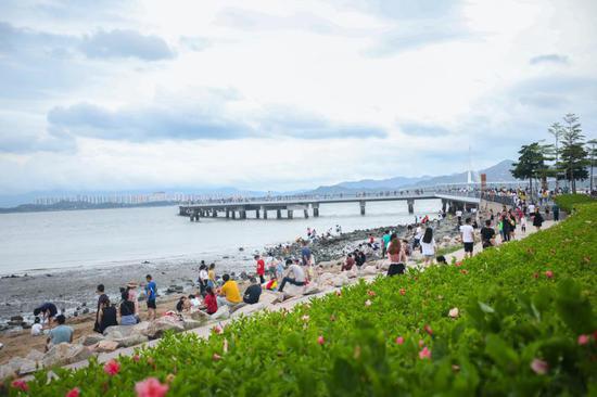 今日西湾公园爆料新闻报道,最新爆料揭示惊人真相